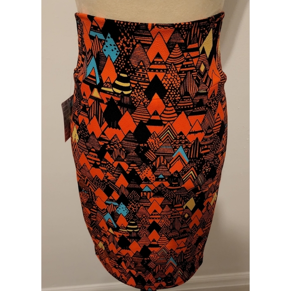 LuLaRoe skirt - Picture 3 of 7